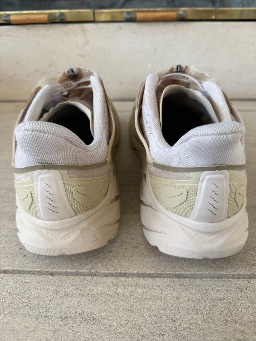 Hoka One One Project Clifton Shifting Sand Dune 1127924-SSDD - Picture 6 of 8